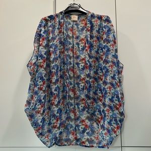 Nymphe open cover up size small